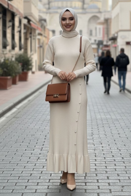 Yan Düğmeli Fırfırlı Elbise H25309 Taş Rengi Yan Düğmeli Fırfırlı Elbise H25309 Taş Rengi