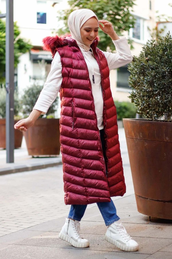 Uzun Yakasi Kürklü Dolgu Yelek Vişne 1701 Uzun Yakasi Kürklü Dolgu Yelek Vişne 1701