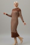 Balıkçı Yaka Çizgili Elbise Kahverengi 6104 Balıkçı Yaka Çizgili Elbise Kahverengi 6104