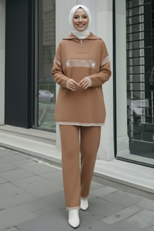 Yakası Fermuarlı Triko Takım S1105 Vizon Yakası Fermuarlı Triko Takım S1105 Vizon