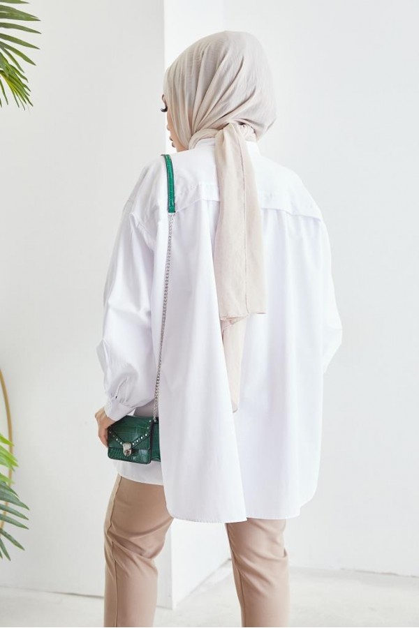 Hakim Yaka Balon Kol Salaş Tesettür Gömlek Beyaz 61378 Hakim Yaka Balon Kol Salaş Tesettür Gömlek Beyaz 61378
