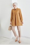  Önü Piliseli Arkadan Boydan Düğmeli Tesettür Gömlek Camel 61422