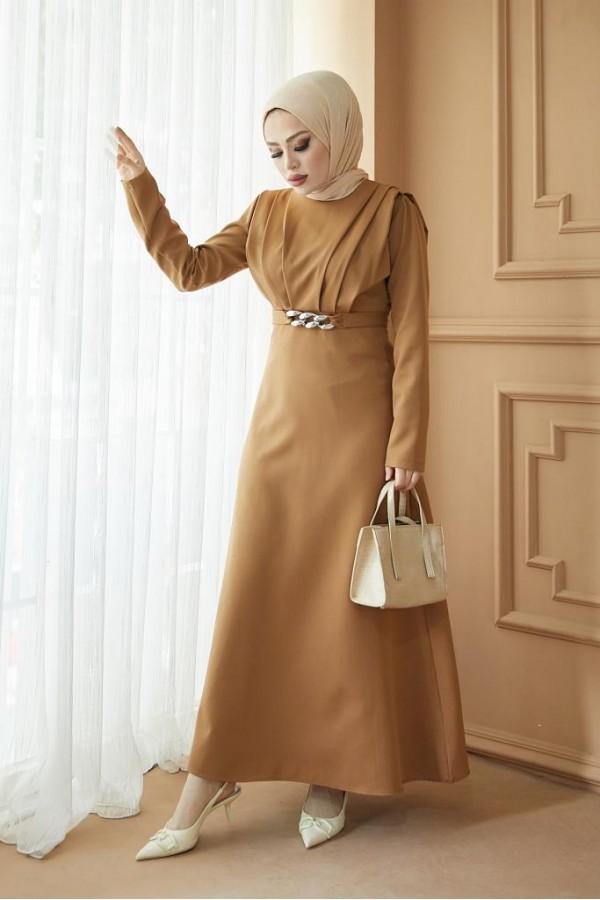  Yaka Piliseli Tesettür Elbise Camel 1625