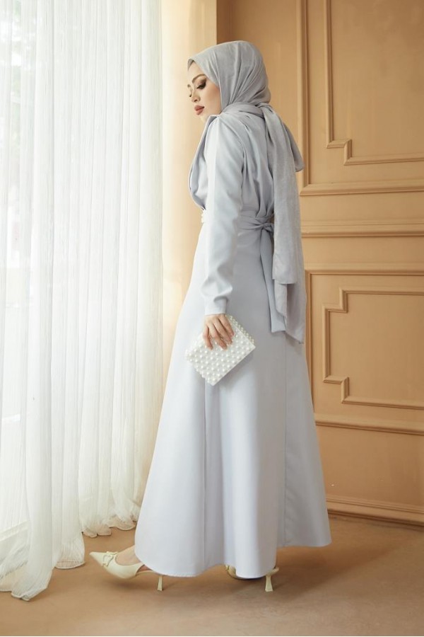  Yaka Piliseli Tesettür Elbise Gri 1625
