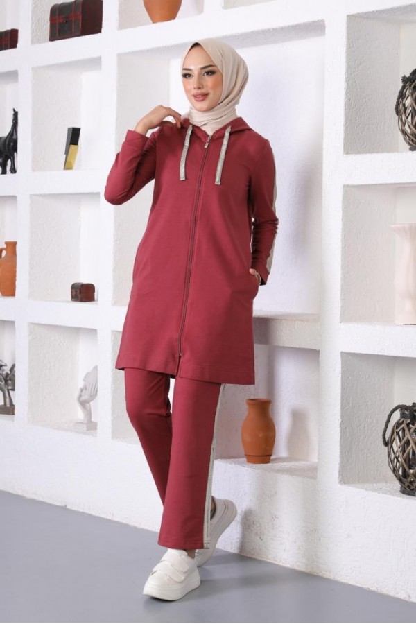 Sim Şerit Detaylı İkili Tesettür Takım Vişne 31017 Sim Şerit Detaylı İkili Tesettür Takım Vişne 31017