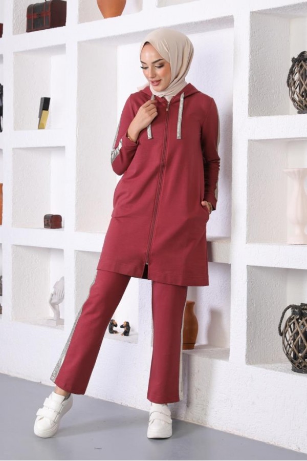 Sim Şerit Detaylı İkili Tesettür Takım Vişne 31017 Sim Şerit Detaylı İkili Tesettür Takım Vişne 31017