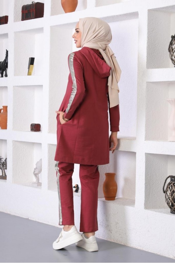 Sim Şerit Detaylı İkili Tesettür Takım Vişne 31017 Sim Şerit Detaylı İkili Tesettür Takım Vişne 31017