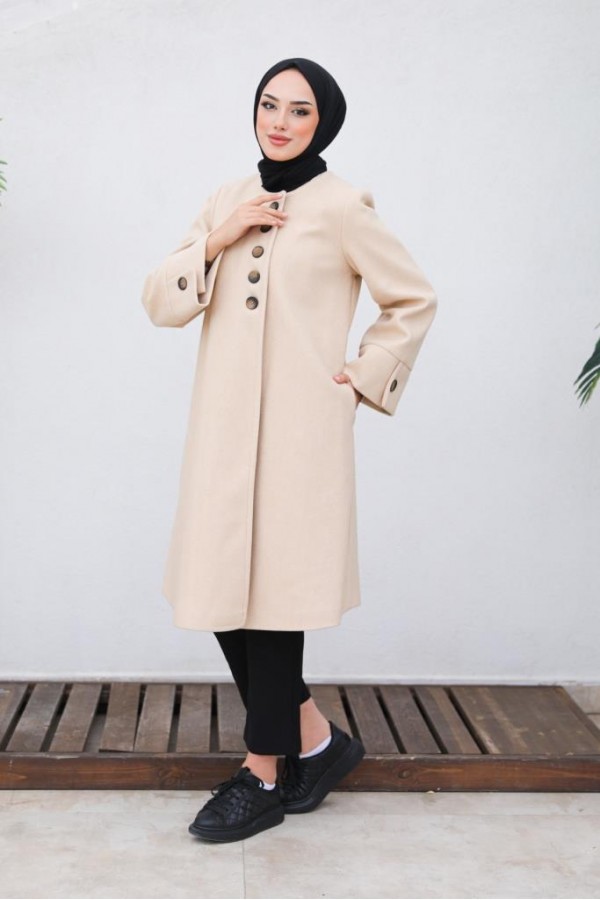 Kolu Yırtmaçlı Düğmeli Kaban Bej 81004 Kolu Yırtmaçlı Düğmeli Kaban Bej 81004