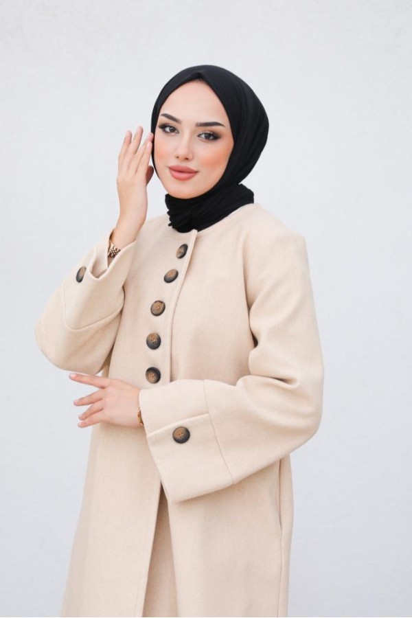 Kolu Yırtmaçlı Düğmeli Kaban Bej 81004 Kolu Yırtmaçlı Düğmeli Kaban Bej 81004