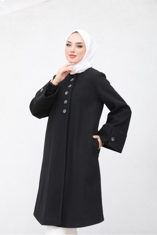 Kolu Yırtmaçlı Düğmeli Kaban Siyah 81004 Kolu Yırtmaçlı Düğmeli Kaban Siyah 81004