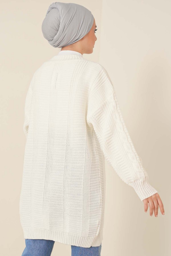  Örgü Desenli Önden Düğmeli Hırka Ekru 6999