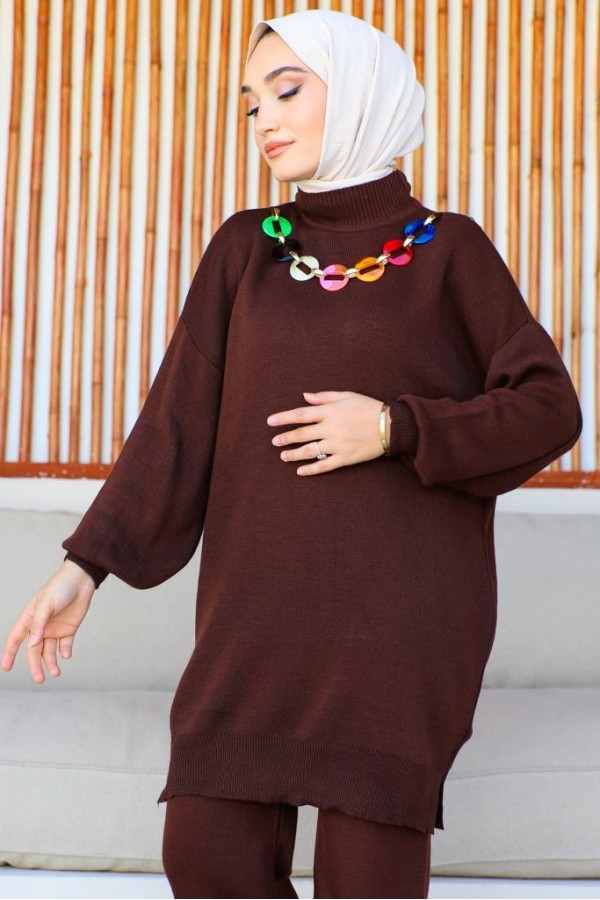  Renkli Kolye Detaylı Triko Takım Kahverengi 11016-86