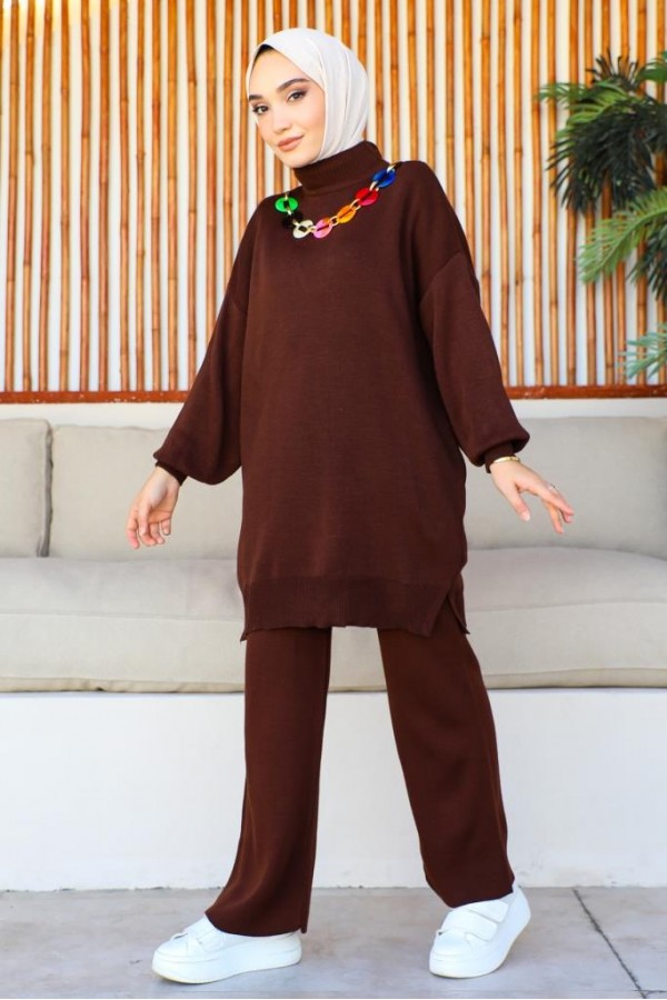  Renkli Kolye Detaylı Triko Takım Kahverengi 11016-86