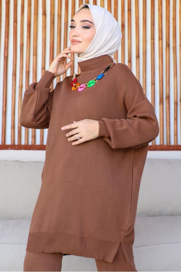  Renkli Kolye Detaylı Triko Takım Taba 11016-86