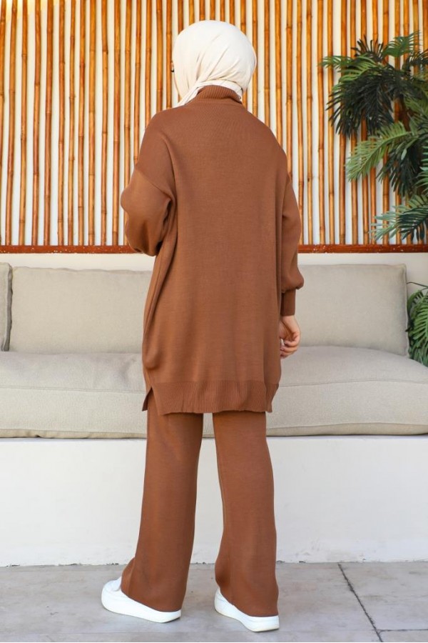  Renkli Kolye Detaylı Triko Takım Taba 11016-86