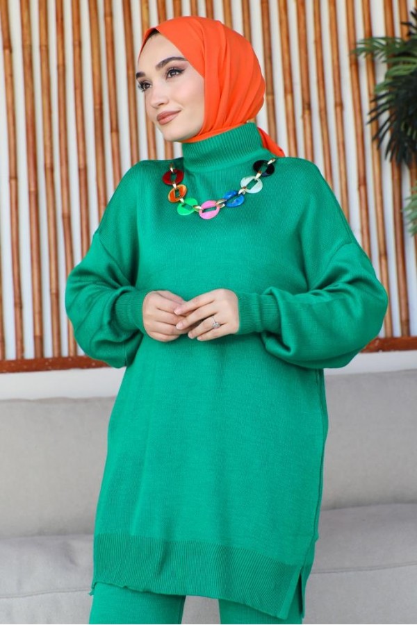 Renkli Kolye Detaylı Triko Takım Yeşil 11016-86 Renkli Kolye Detaylı Triko Takım Yeşil 11016-86