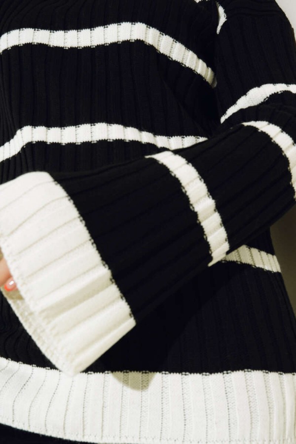 Çizgili Balıkçı Yaka Triko Tunik Siyah 7024 Çizgili Balıkçı Yaka Triko Tunik Siyah 7024