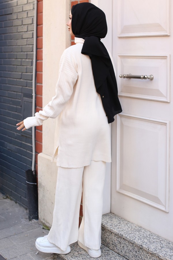 Fermuar Detaylı Fitilli Triko Takım Ekru 3062  Fermuar Detaylı Fitilli Triko Takım Ekru 3062