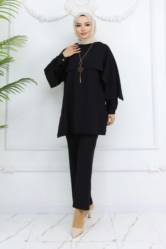 Yaka Detaylı Kolyeli Tesettür Takım Siyah 4808 Yaka Detaylı Kolyeli Tesettür Takım Siyah 4808