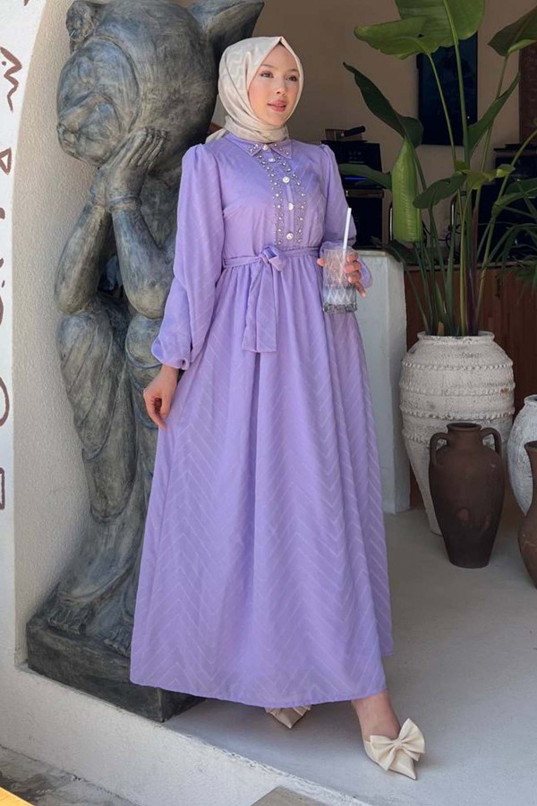 Taş Detaylı Tesettür Elbise Lila 1412 Taş Detaylı Tesettür Elbise Lila 1412