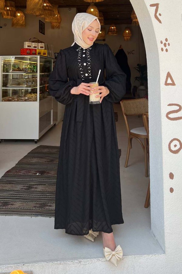 Taş Detaylı Tesettür Elbise Siyah 1412 Taş Detaylı Tesettür Elbise Siyah 1412