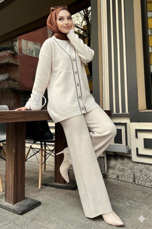 Şerit Detaylı Triko Ceket Takım H25302 Taş Rengi Şerit Detaylı Triko Ceket Takım H25302 Taş Rengi