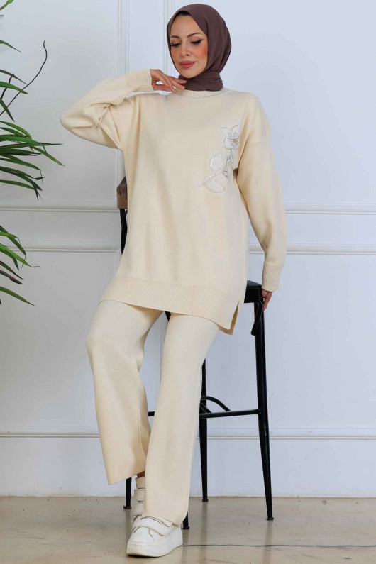 İşleme Detay Triko Takım S1067 Taş Rengi İşleme Detay Triko Takım S1067 Taş Rengi