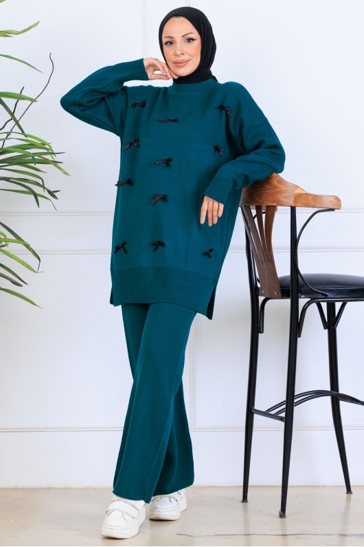 Fiyonk Detaylı Triko Takım S1106 Zümrüt Yeşili Fiyonk Detaylı Triko Takım S1106 Zümrüt Yeşili