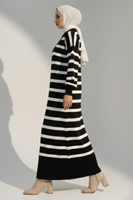 Yakası Düğme Detaylı Çizgili Triko Elbise 11031-1 Siyah